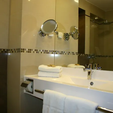 מלון Hanseatic - Adults Only 3*